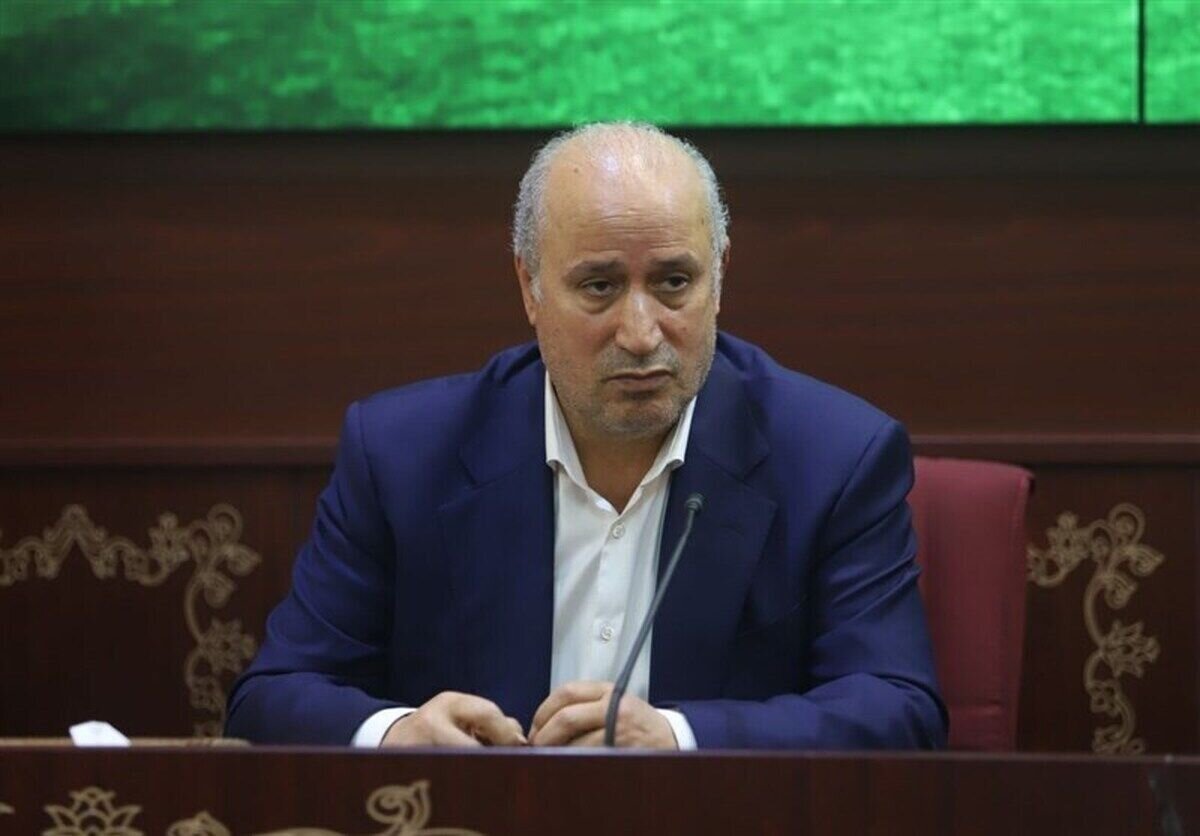 نشست احمد مرادی با معاون امور استان‌های صدا و سیما و رئیس فدراسیون فوتبال؛ بررسی ظرفیت‌های ورزشی هرمزگان