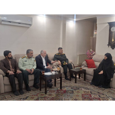 دیدار و گفتوگوی وزیر دادگستری با خانواده شهید بریمیزاده