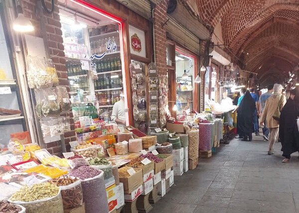ساماندهی بساطچینی اصناف در بازار شیشهگرخانه