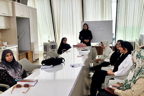 برگزاری کارگاه آموزشی «تغذیه با شیر مادر» در فرهنگسرای شهید بهشتی