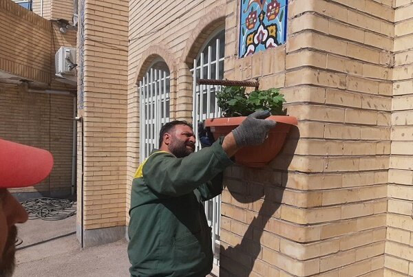 ساماندهی فضای سبز مدارس منطقه ۸ تبریز در قالب طرح «استقبال از مهر