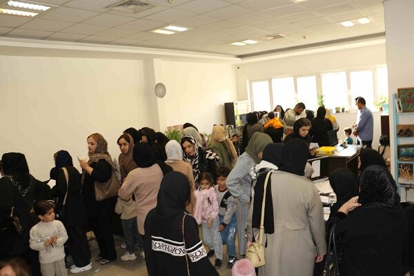 استقبال شهروندان از دوره‌های آموزشی فرهنگسرای الغدیر در اولین روز از ثبت نام