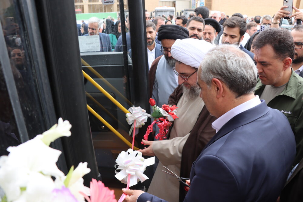 ۲۵ دستگاه اتوبوس برقی وارد ناوگان حمل و نقل عمومی شهر تبریز شد