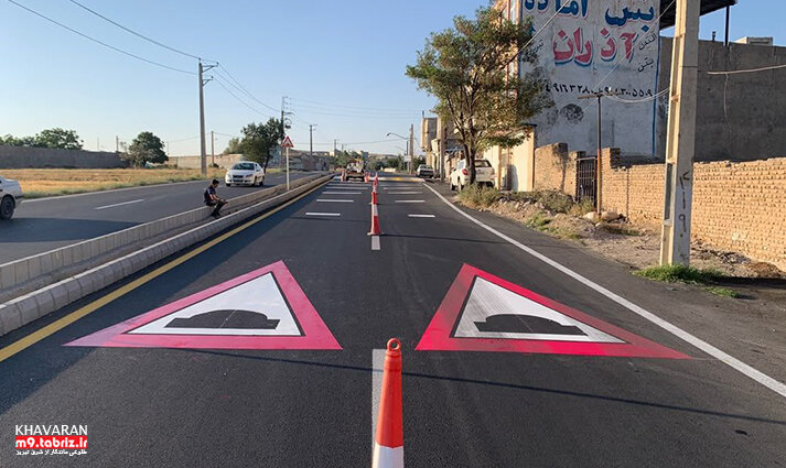 ایمن‌سازی جاده فتح‌آباد با اجرای سرعتکاه و علائم ترافیکی