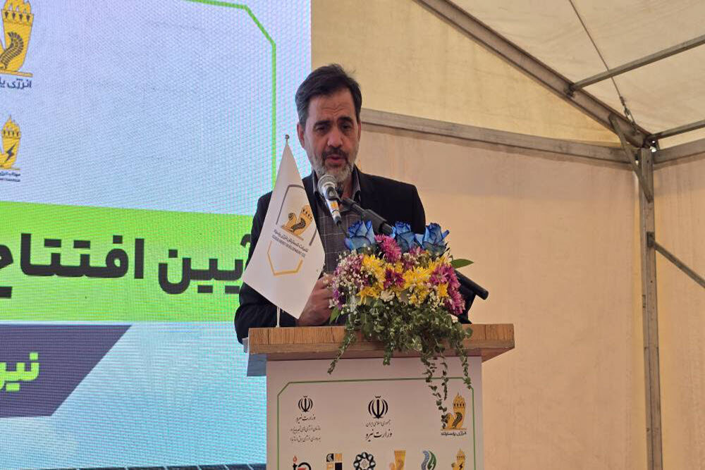 بهرهبرداری از ۴ نیروگاه خورشیدی با ظرفیت ۷۱ مگاوات در کبودراهنگ