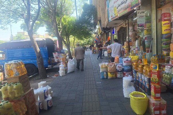 صدور ۶۸ اخطاریه برای اصناف و مشاغل مزاحم در منطقه ۱۰ طی یک ماه اخیر