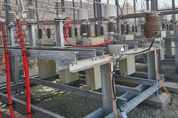 بهرهبرداری از ۲۴.۴ مگاوار بانک خازنی در شبکه برق غرب کشور