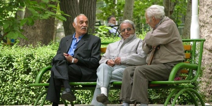 سالمندی جمعیت باید از امروز وارد برنامه‌ریزی نظام سلامت شود/ بیمارستان‌محوری پاسخگوی نیاز سالمندان آینده نیست