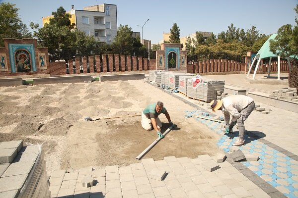 نوسازی و بهسازی محوطه فرهنگ‌سرای بوستان قرآن با ۱۵۰۰ مترمربع کف‌سازی