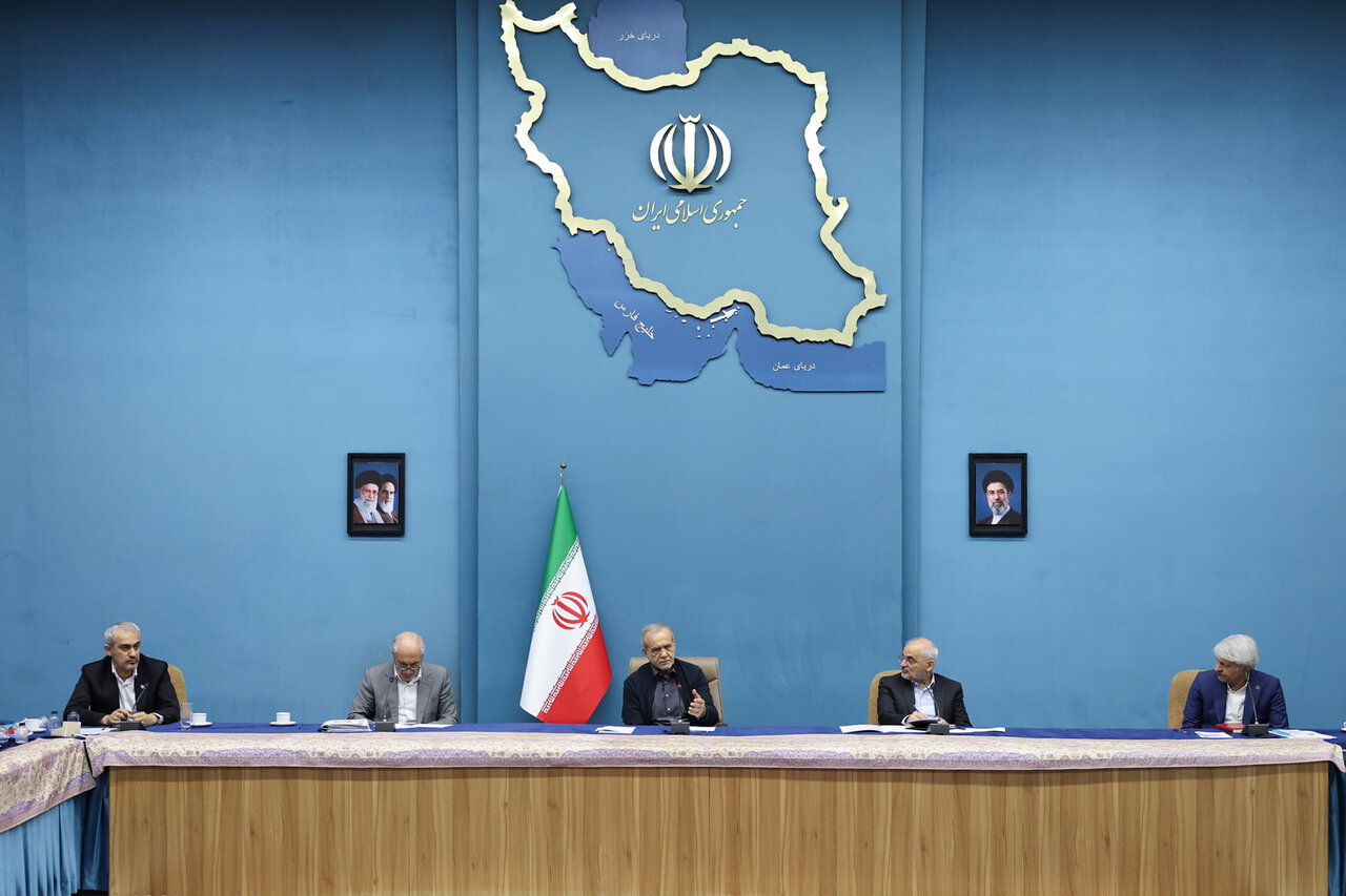 تأمین برق صنعت و تولید را با وجود ناترازی و شرایط جنگی کاهش ندادیم