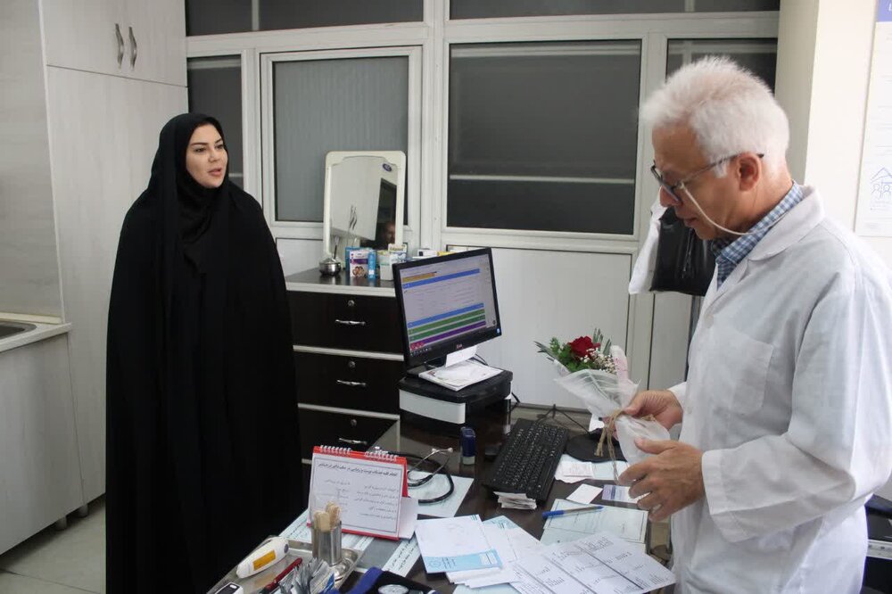 تجلیل از پزشکان درمانگاه‌های شهرداری تبریز به مناسبت روز پزشک
