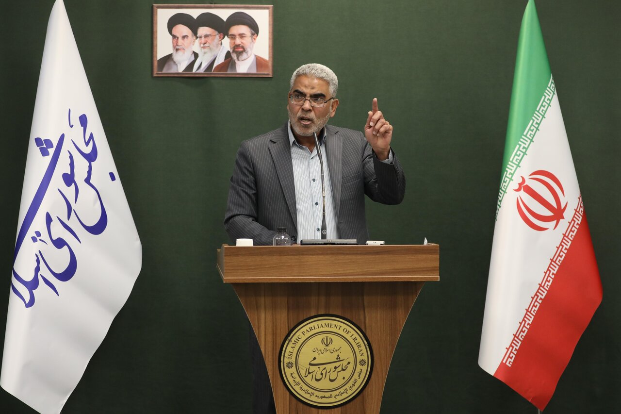 ناطقان صحن علنی ۱۵ شهریور ۱۴۰۵