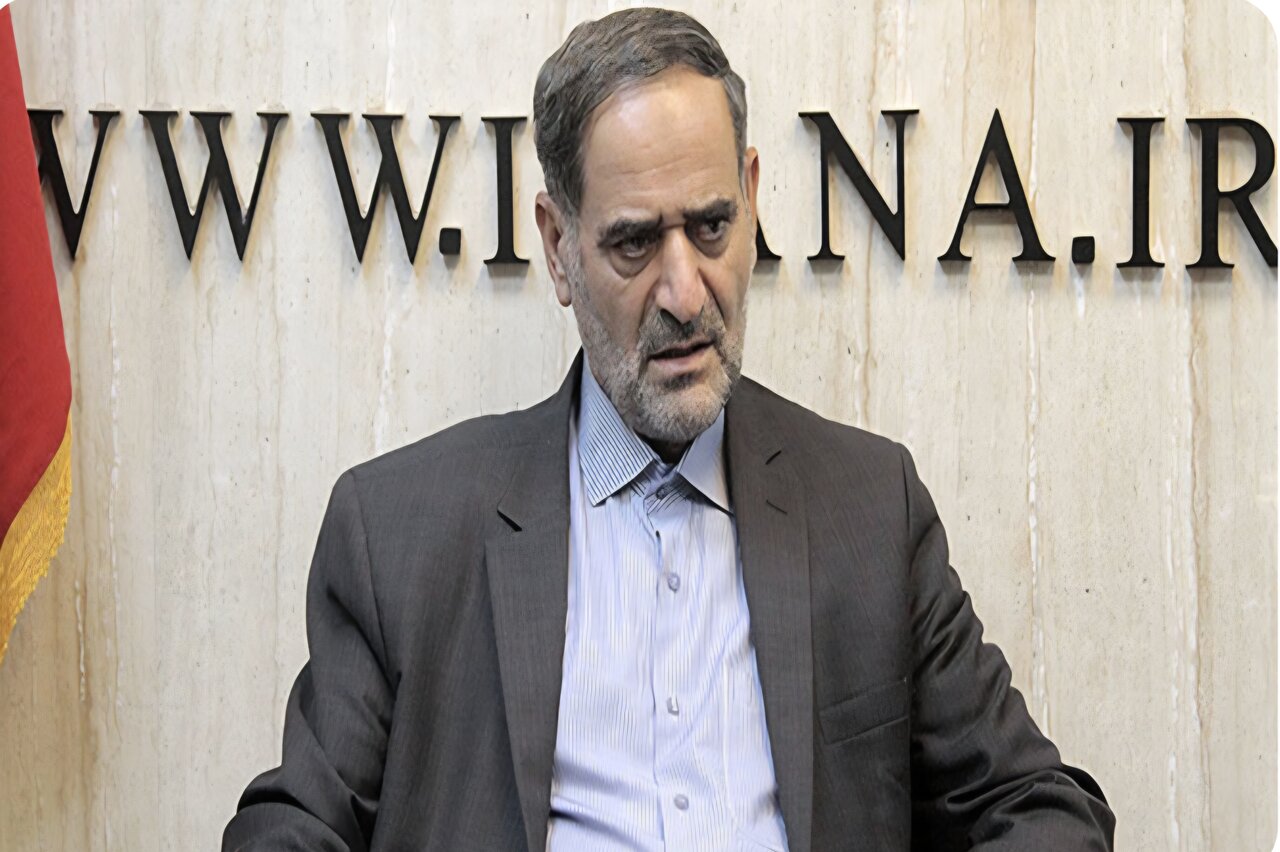 انتقاد از افزایش بی رویه قیمت گوشی موبایل/ نحوه واردات؛ عامل گرانی غیرمنطقی گوشی/ تعزیرات به گرانی‌های بی مورد پایان دهد