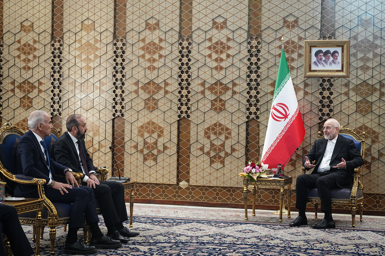 دکتر قالیباف: قفقاز نباید به محل رقابت ژئوپلتیکی قدرت‌های خارجی تبدیل شود/ میرزویان: اجازه نمی‌دهیم از خاک ارمنستان علیه ایران اقدامی شود
