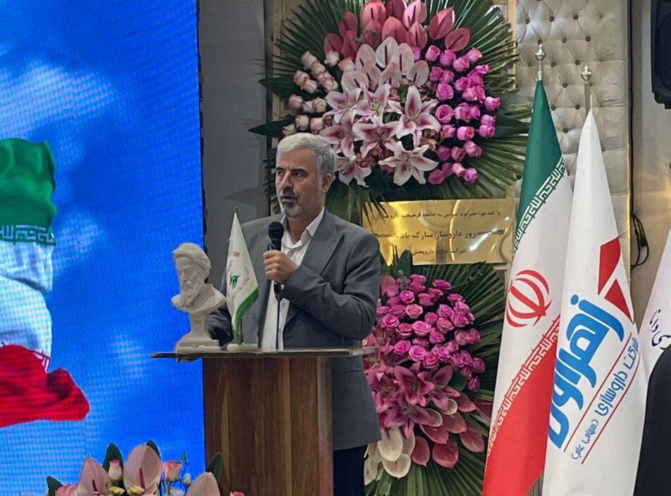 قرار نیست مشکلات نقدینگی شرکتهای بیمه را داروخانهداران حل کنند