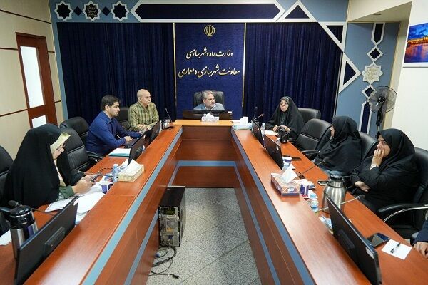 بررسی اولویتهای اجرایی برنامه جامع سبک زندگی اسلامی-ایرانی در حوزه شهرسازی و معماری