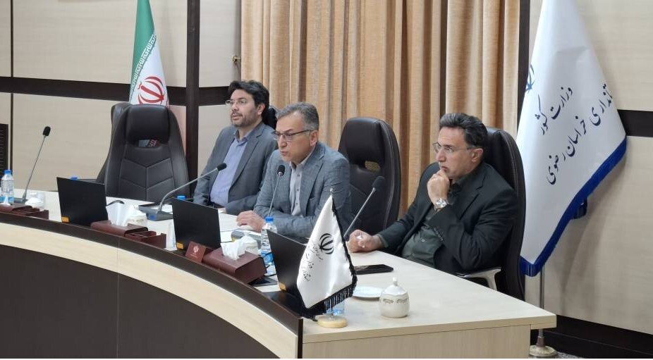 عزم خراسان رضوی برای شتاب‌بخشی به احداث نیروگاه‌های خورشیدی صنایع