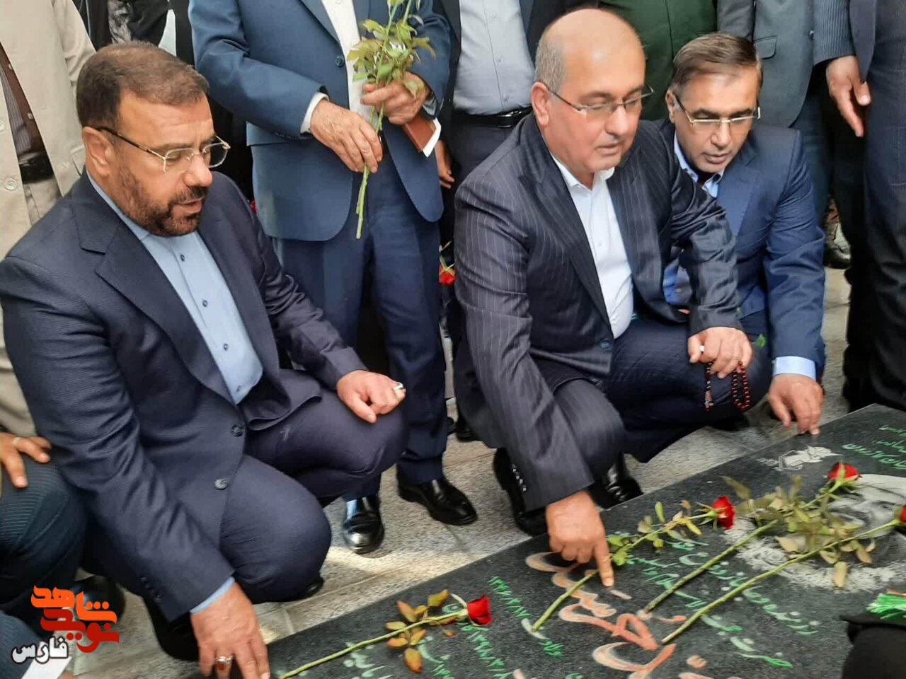 استاندار فارس به دعوت دهقان ناصر آبادی برای پی‌گیری پروژه‌ها به میدان آمد/ از کلنگ‌زنی پروژه عمرانی تا پی‌گیری طرح‌های نیمه‌تمام؛ کازرون در مسیر توسعه