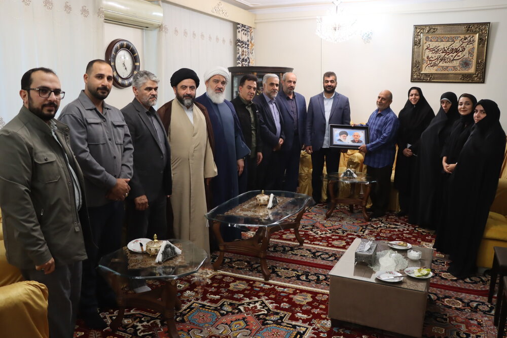 دیدار شهردار تبریز با خانواده معظم شهید والامقام «مهدی همتی» و جانباز و آزاده سرافراز «علی جهدی