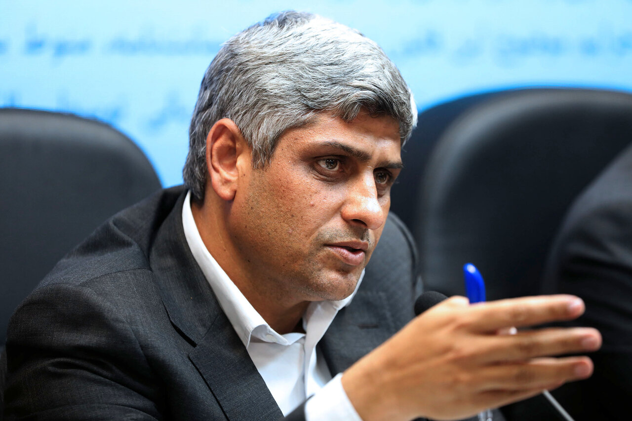 رفع ابهام قانونی در تخصیص ۵۰ همت قیر رایگان با قیمت ۵۰ درصدی بورس/ بررسی نهایی طرح دوفوریتی استفساریه، فردا در صحن علنی مجلس