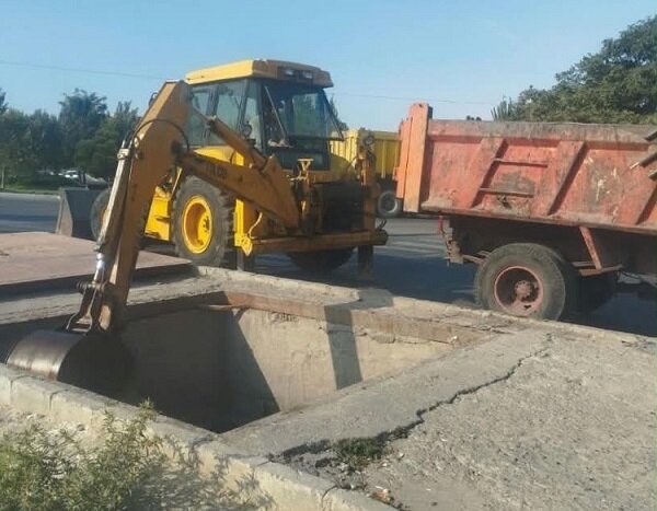 لایروبی ۶۷۰۰ تنی کانال‌های جنوب غرب تبریز