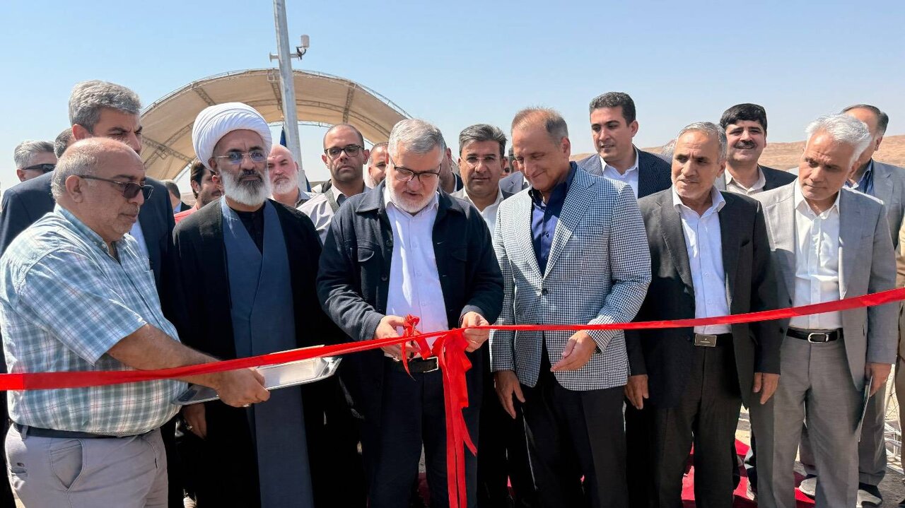ظرفیت نیروگاه‌های خورشیدی استان تهران تا پایان دولت چهاردهم به ۱۰ هزار مگاوات افزایش می‌یابد