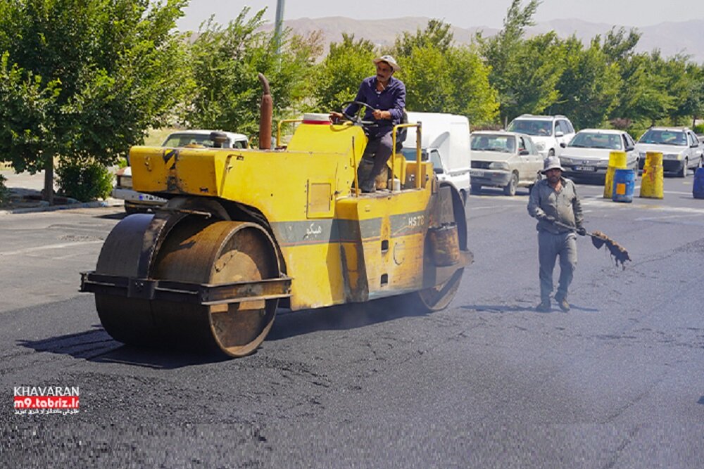 توزیع ۲۷۸ هزار و ۱۶۱ تن آسفالت در ۸۱۳ محله و معبر تبریز از ابتدای سال جاری