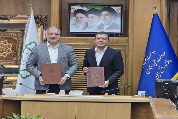 زاکانی: حل مسائل تهران بدون فناوری امکان‌پذیر نیست