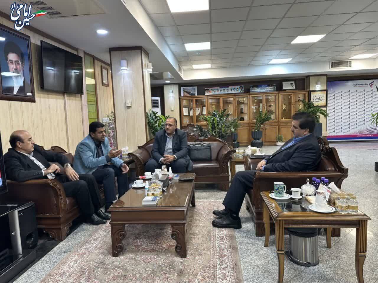 تأمین ۱۲ هزار تن ریل پروژه قطار مشهد-گلبهار-چناران در مسیر توافق قرار گرفت/ بانک رفاه برای تأمین ریل پروژه قطار مشهد-گلبهار-چناران اعلام آمادگی کرد