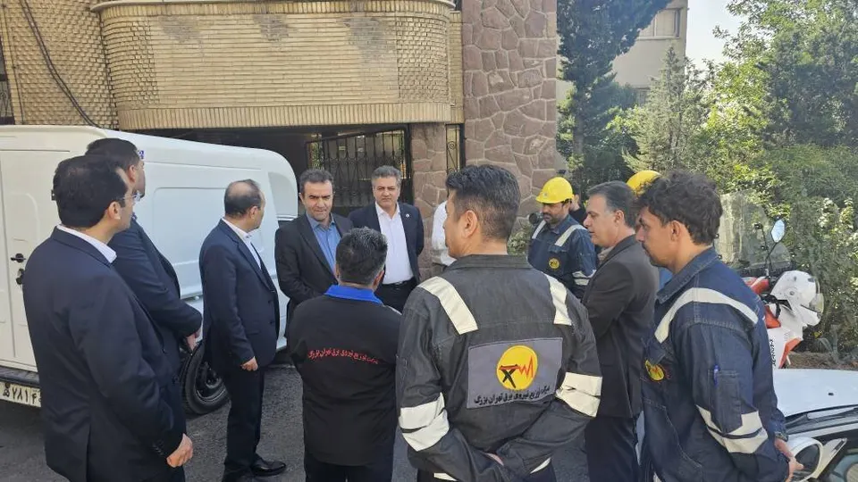 تاکید سرپرست شرکت توزیع برق تهران بزرگ بر بهسازی شرایط شغلی نیروهای عملیاتی