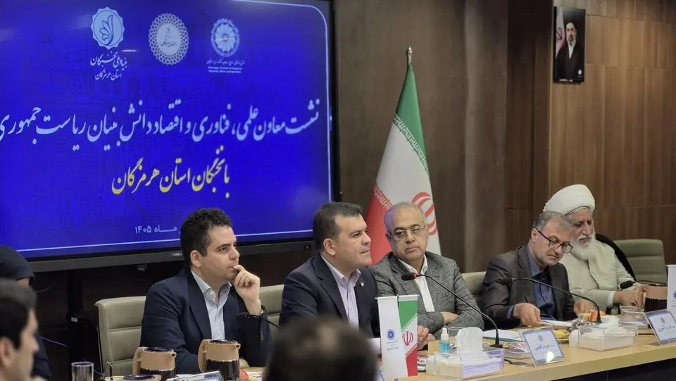 تأکید احمد مرادی بر تکمیل پارک زیست فناوری قشم و توسعه پارک علم و فناوری هرمزگان/ بازدید میدانی از منطقه سیرمند