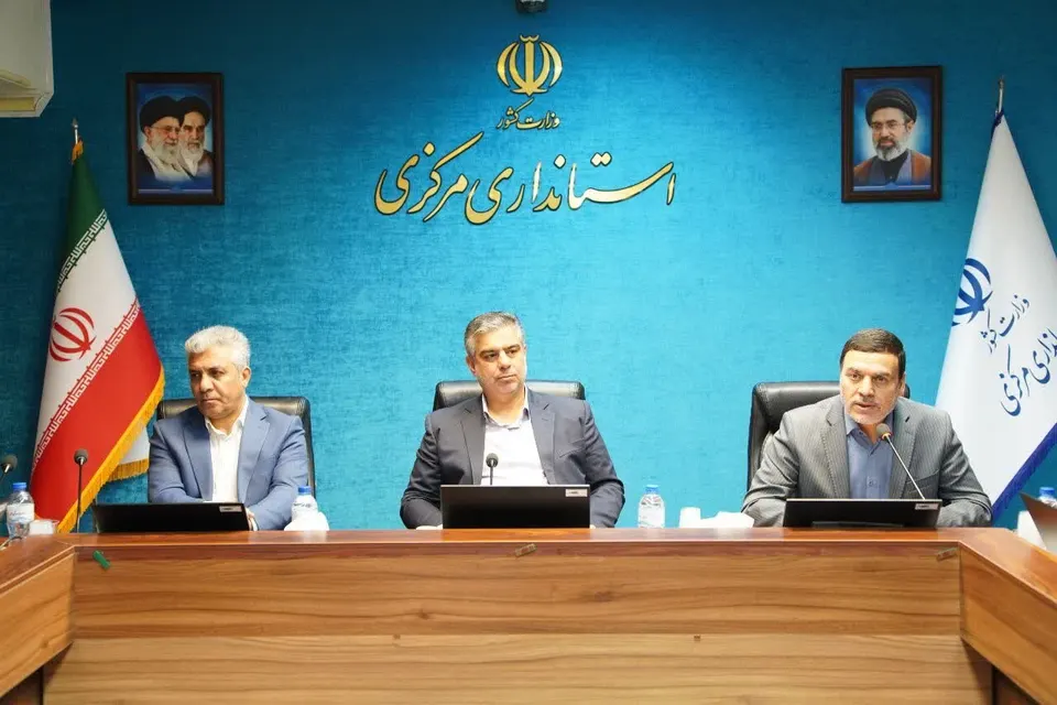 تولید برق خورشیدی در استان مرکزی از سقف مصرف گذشت