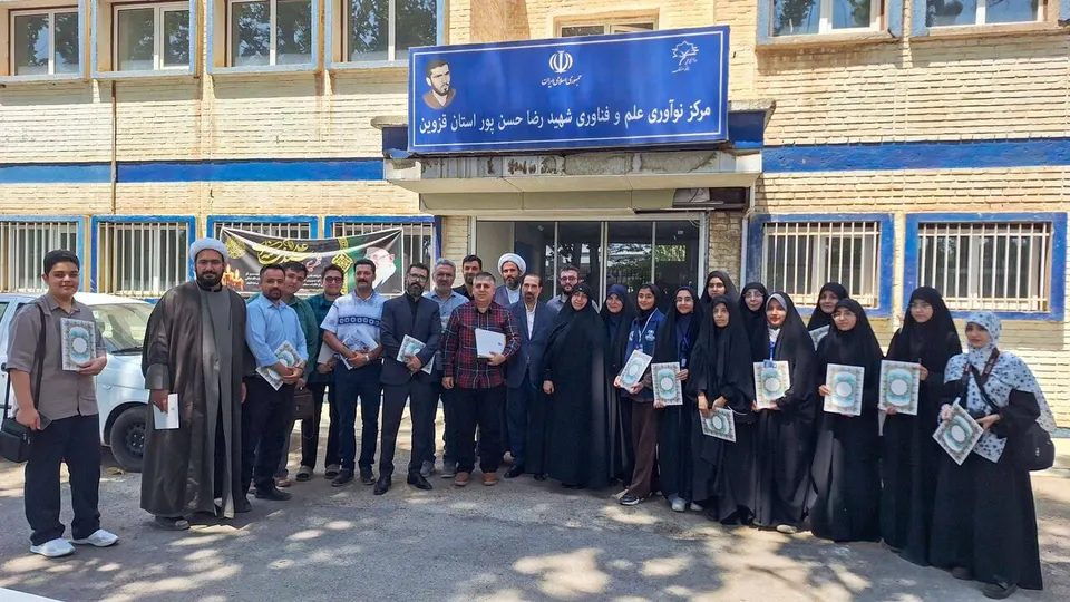 تصویب قانونی برای جلوگیری از زیرمیزی پزشکان و تحویل زمینهای چند فرزندی مطالبه اصحاب رسانه از نماینده قزوین در نشست روز خبرنگار