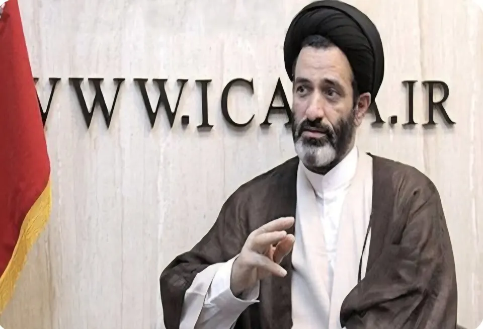 پاسخ رهبر انقلاب به نامه دانشجویان در راستای بیانیه گام دوم انقلاب است
