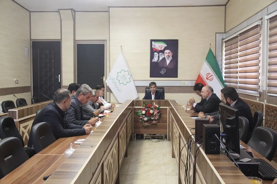 حل مشکلات رانندگان برون‌شهری و نوسازی ناوگان باید از دستگاه‌های متولی پی‌گیری شود