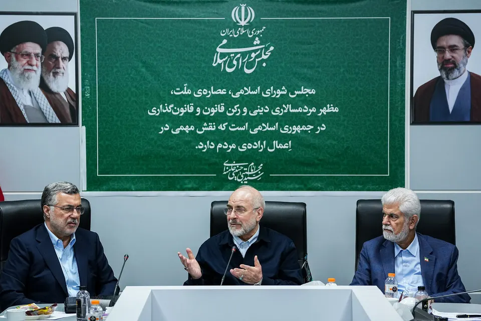 قالیباف: آخرین نقطه ای که تحریم و جنگ اثر می‌کند باید سفره و سلامت مردم باشد/ وزیر بهداشت: تاب‌آوری لازم در زمینه دارو و تجهیزات ایجاد شده است