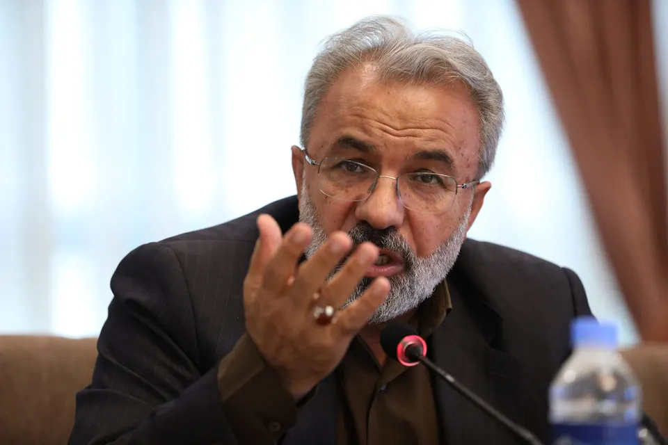 پارلمان‌های محلی و شوراها جایگاه مجلس را ارتقا می‌دهند