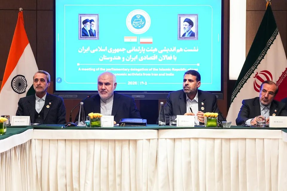 موانع روابط تجاری ایران و هند با حل چالشهای لجستیکی قابل رفع است/ مجلس پای کار توسعه تجارت دو کشور