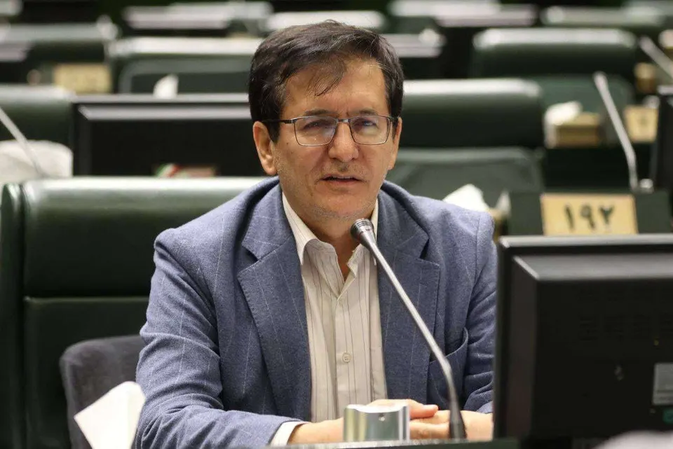 خنثی‌سازی محاصره اقتصادی ایران با تکیه بر ظرفیت‌های مرزی