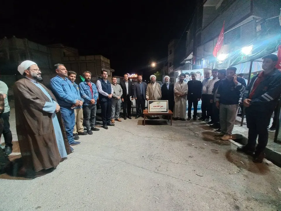 پاسخگویی بیواسطه به مطالبات شهروندان در میز خدمت مدیریت برق ورزقان