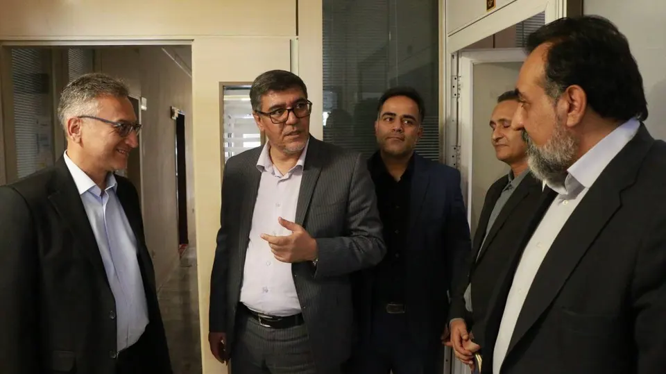 استقرار نظام تخصصی پیش‌گیری از تبعات حقوقی در شبکه توزیع برق خراسان رضوی؛ الگوبرداری سراسری از مدل ۵S اسناد