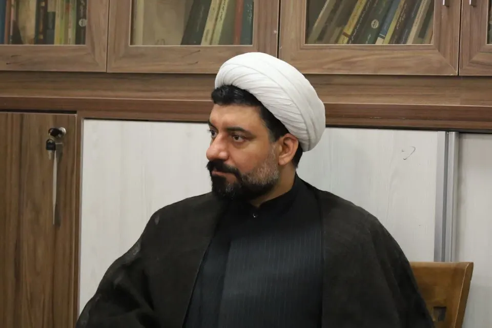 تأکید آیت‌الله حسینی بوشهری بر حفظ وحدت ملی و پرهیز از التهاب‌آفرینی