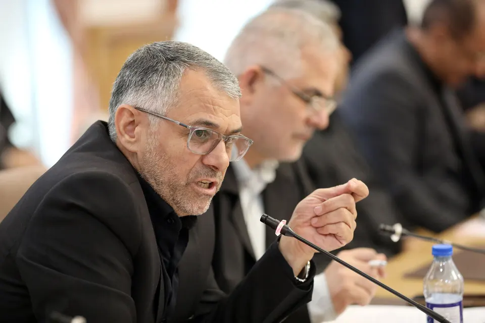 ۵۰۰ هزار تومان افزایش کالابرگ پاسخگوی تورم اقلام اساسی نیست/بدهی دولت به فروشگاه‌های طرف قرارداد تسویه شود