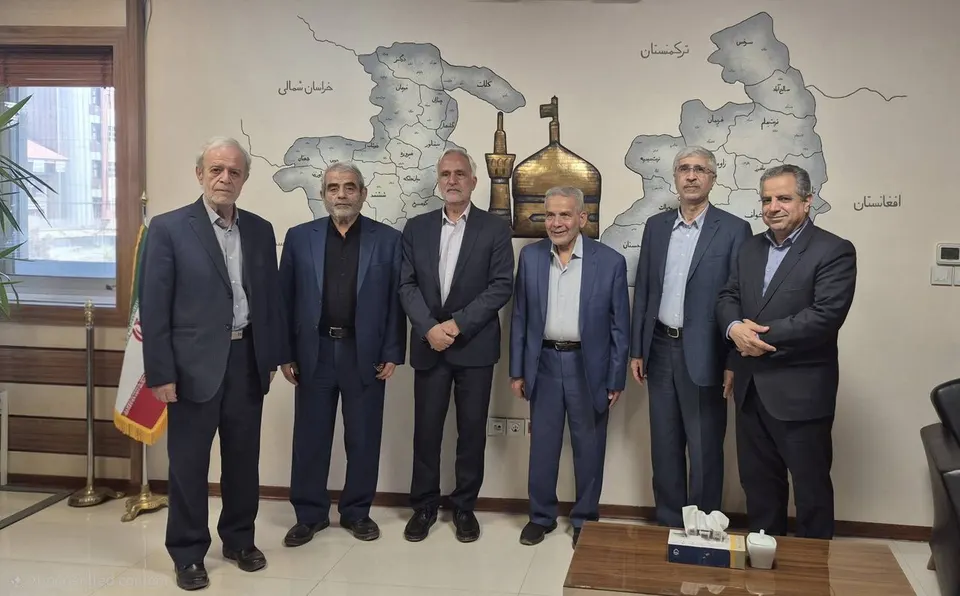 بازدید پیشکسوتان صنعت برق از طرح‌های شاخص خراسان