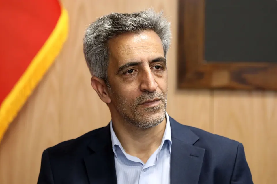 افزایش حقوقها در نیمه دوم سال ضروری است؛ معیشت نیروهای مسلح در اولویت باشد