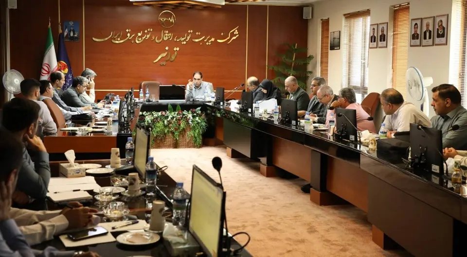 تأکید مدیرعامل توانیر بر استفاده از داده‌های کنتورها برای ارتقای کیفیت توان شبکه