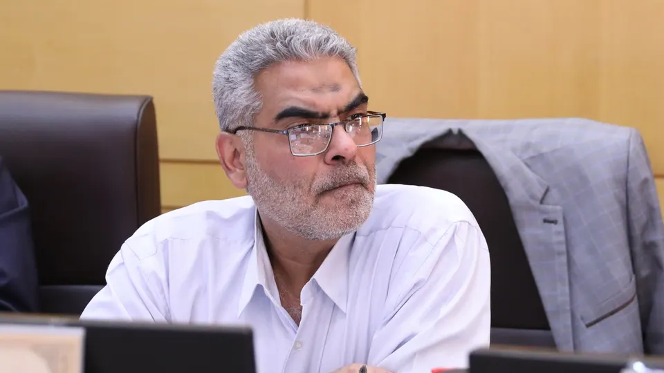 افزایش نرخ ارز در تالار مبادله مهار شود
