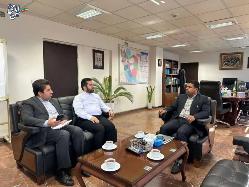 امامی‌راد برای رفع مشکلات فرهنگیان، حمایت از تولید و اصلاح تقسیمات کشوری وارد میدان شد/ پی‌گیری مطالبات حوزه انتخابیه در وزارت کشور و بخش صنعت در دستور کار قرار گرفت