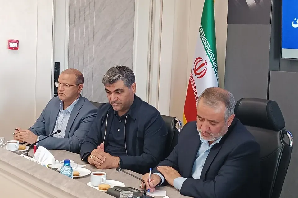 پتروشیمی نهبندان نخستین حضور هلدینگ خلیج فارس در شرق کشور است/پتروشیمی زمینه توسعه اقتصادی، صنعتی و علمی منطقه را فراهم می‌کند