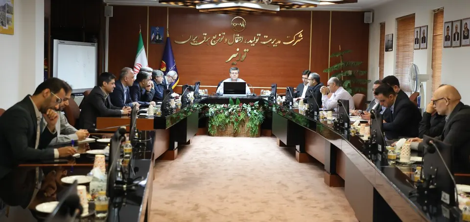 آمادگی زمستانی صنعت برق در گرو تکمیل ذخایر سوخت نیروگاهی و مدیریت یکپارچه مصرف برق و گاز